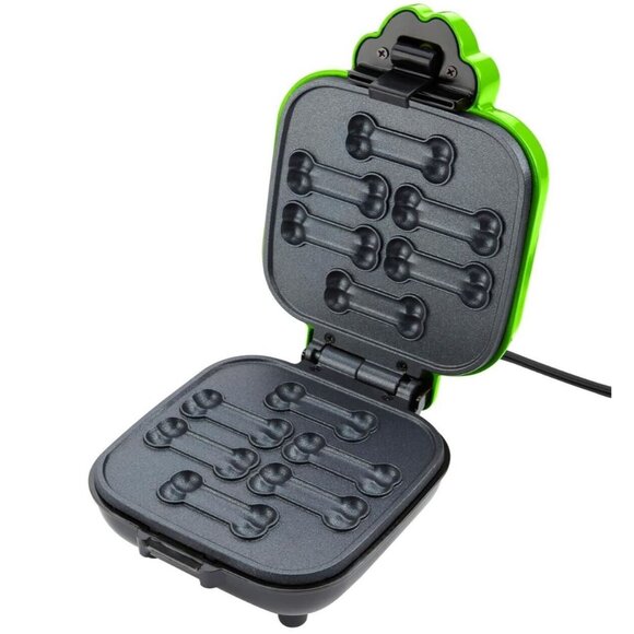 CONAIRPROPET Goodbone Dog Treat Maker 6 Treats Includes Cuisinart Recipe Book - Picture 3 of 7